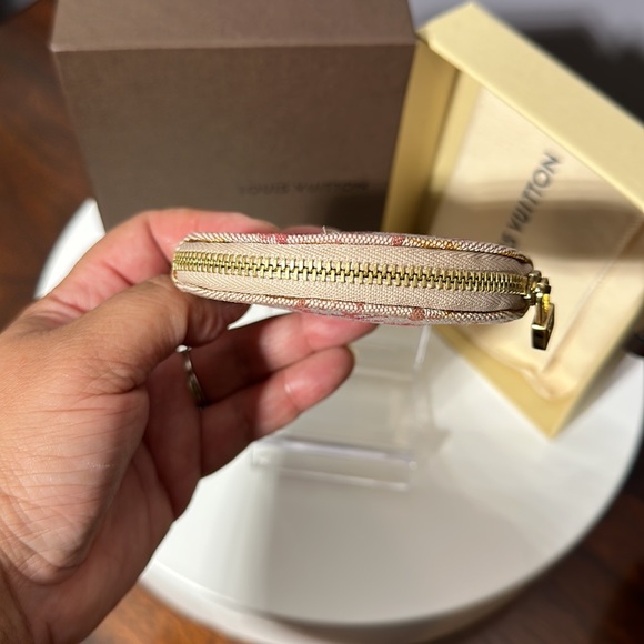 Louis Vuitton Monogram Mini Lin coin case in EUC - Picture 7 of 17